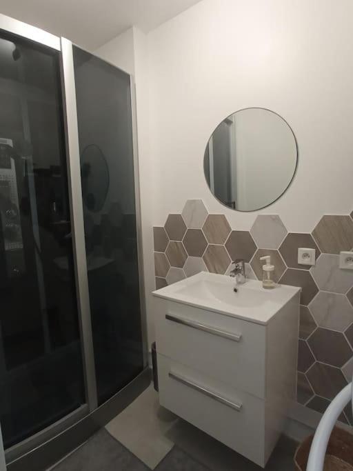 A 50 M De La Plage, Appartement De 35 M2 : Les Pieds Sales Bréhal المظهر الخارجي الصورة