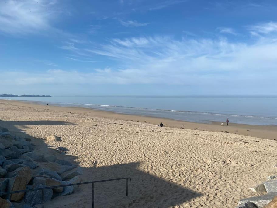 A 50 M De La Plage, Appartement De 35 M2 : Les Pieds Sales Bréhal المظهر الخارجي الصورة
